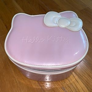 HELLO KITTY BOX!!